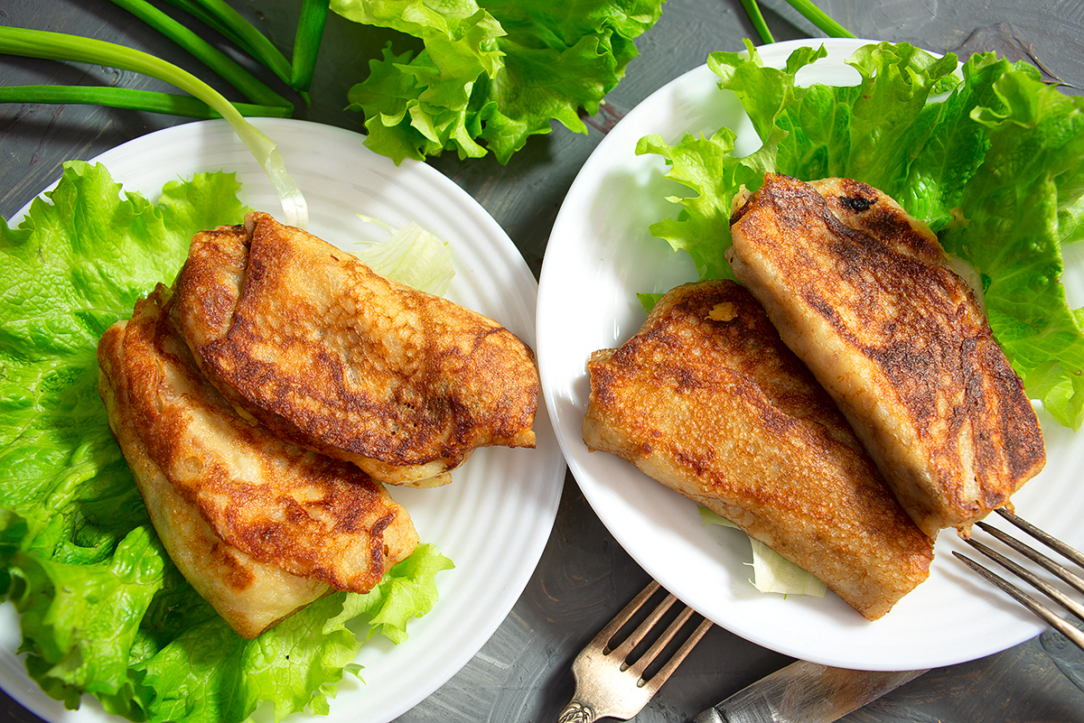 Блинчики с картошкой и жареным луком