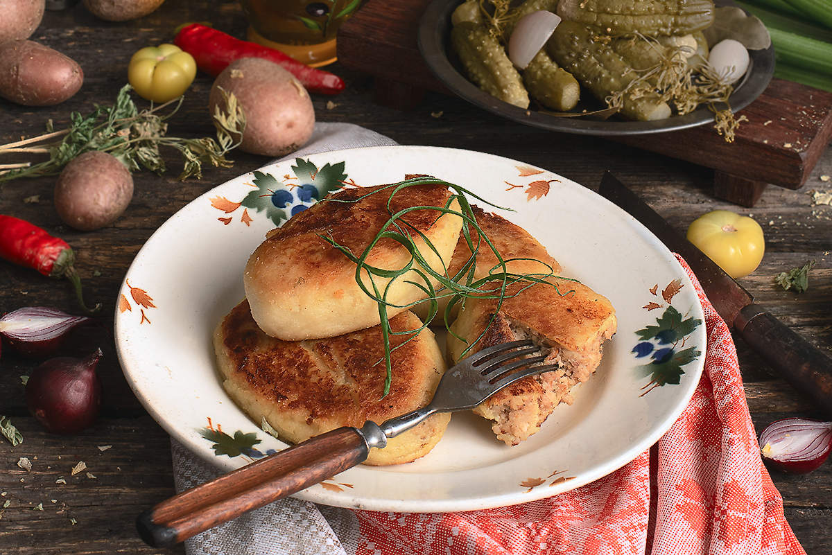 Пирожки и драники из картошки