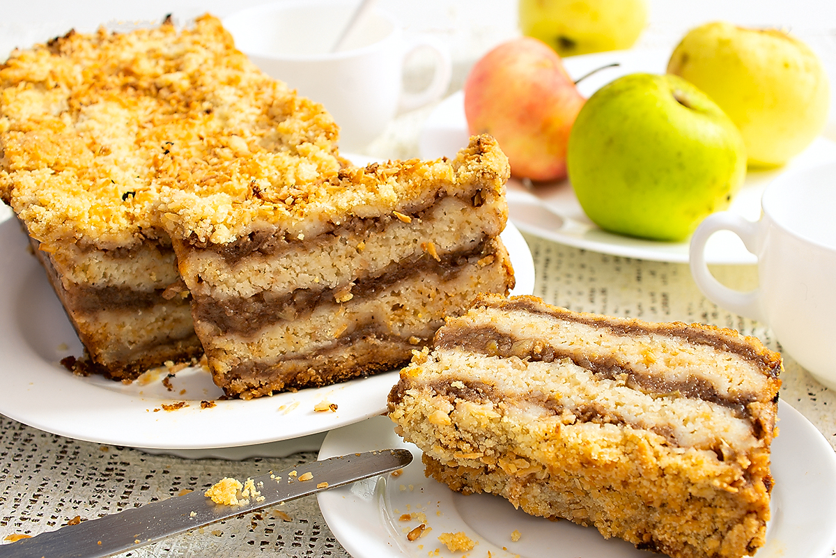 Яблочный насыпной пирог без молока